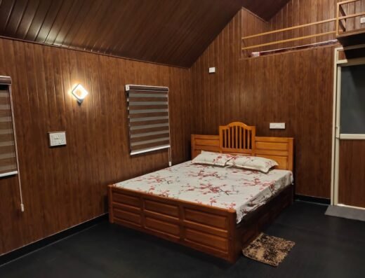 Birders den camp