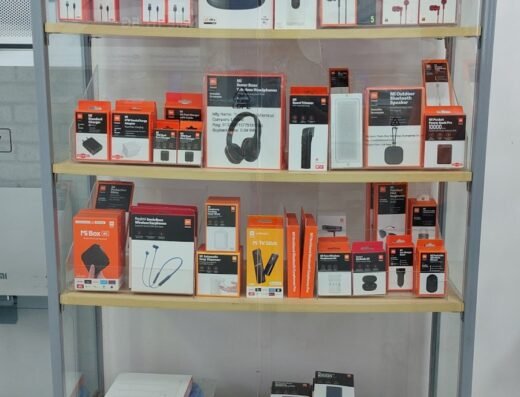 MI STORE THODUPUZHA