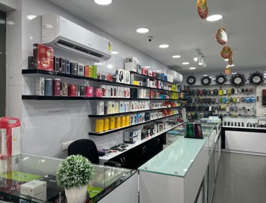 TIME SQUARE Mobiles & Watches