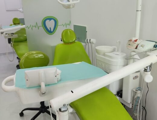 Dr John George D care Dental clinic and Implant centre Thodupuzha