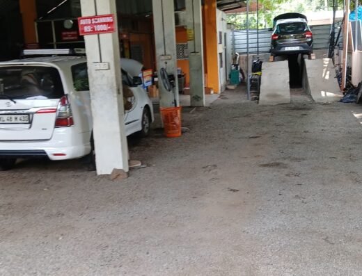 High-Tech Car A/C Work shop