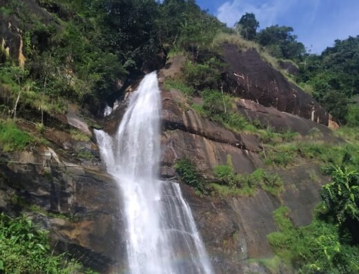 Njandirukki Waterfalls