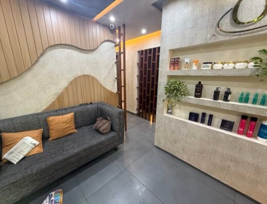 Oska Unisex Salon