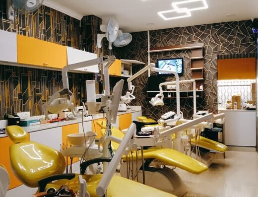 SMILETREE DENTAL CLINIC PVT LTD