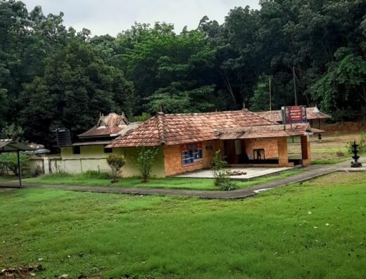 Sree Durga Bhadra Devi Temple Aravallikkavu