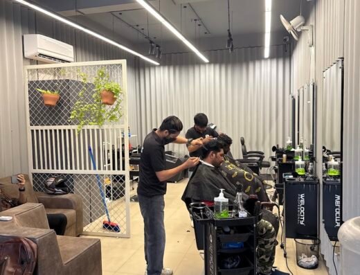 HAIR PORT UNISEX SALOON by HQ HOLDERS