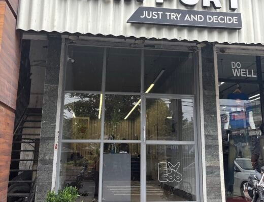 HAIR PORT UNISEX SALOON by HQ HOLDERS
