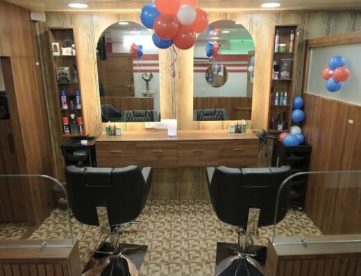 Look @ U Family Unisex Salon