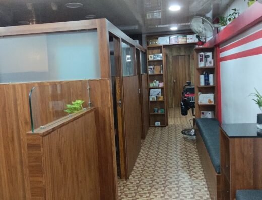 Look @ U Family Unisex Salon