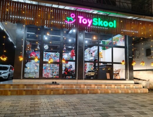 TOY SKOOL